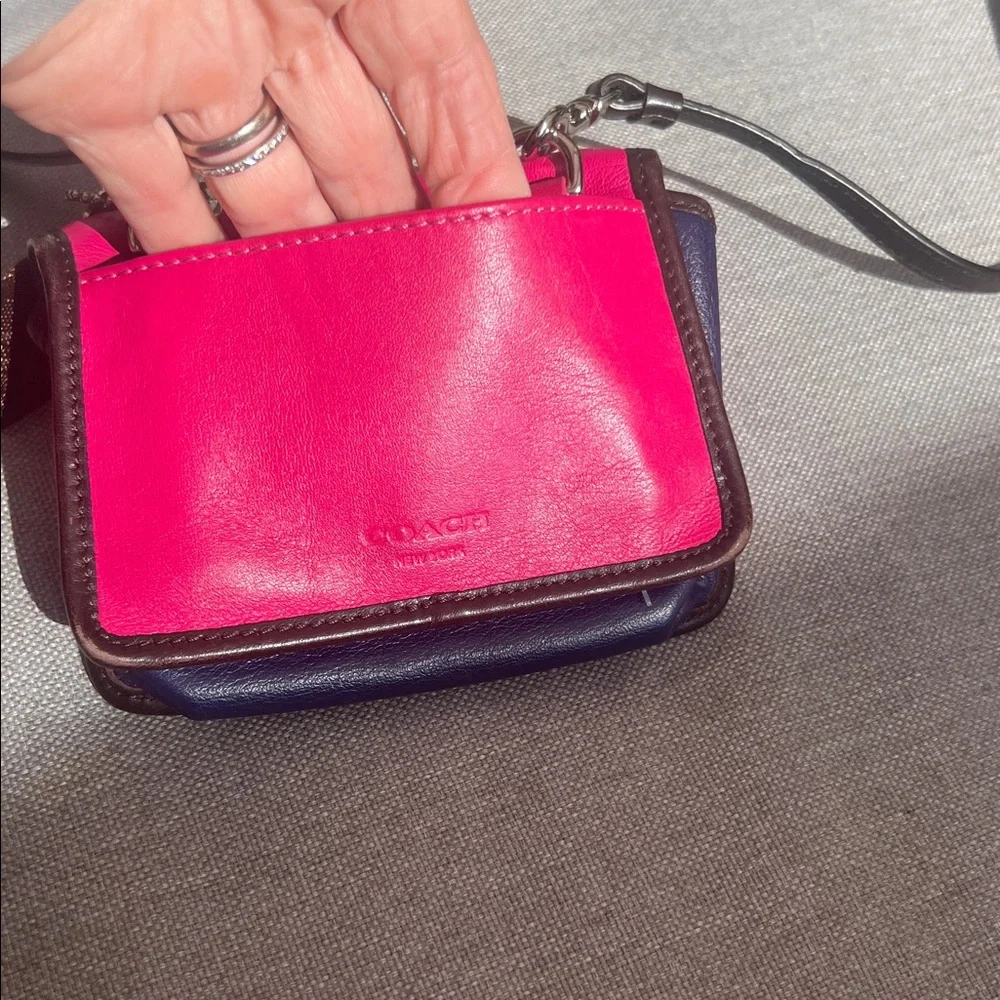 Coach Crossbody - Picture 5 of 7